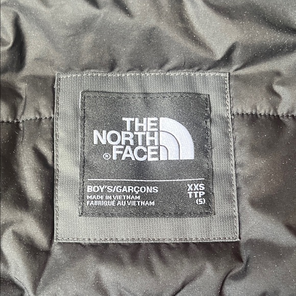 The North Face Kids' Insulated Ski Jacket - Picture 4 of 9